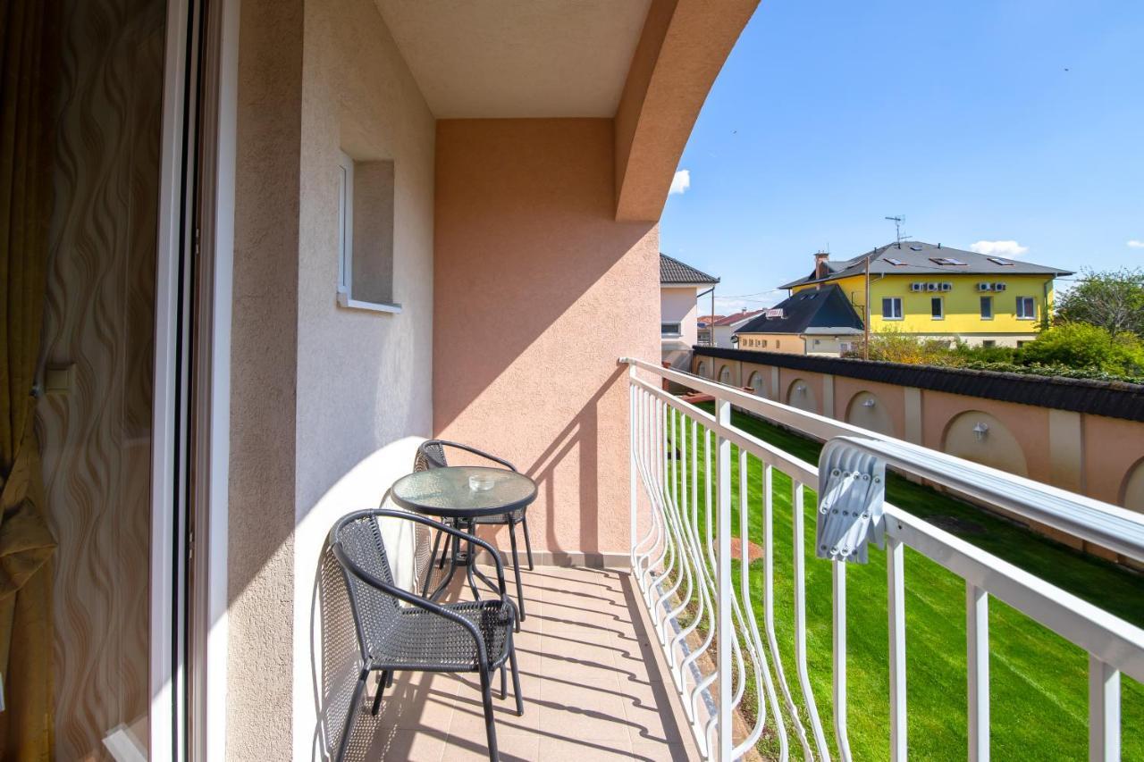 Spa & Wellness Hotel Orchidea Veľký Meder Exterior foto