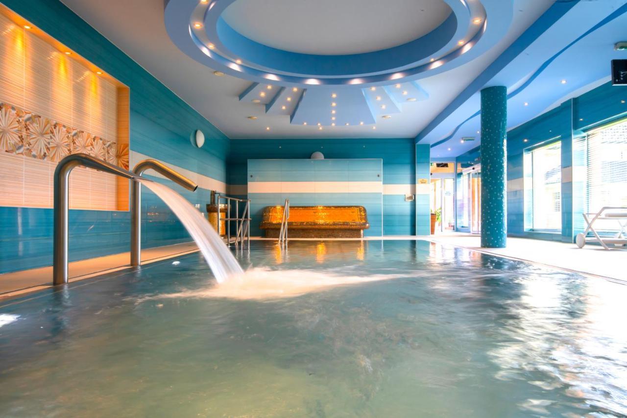 Spa & Wellness Hotel Orchidea Veľký Meder Exterior foto